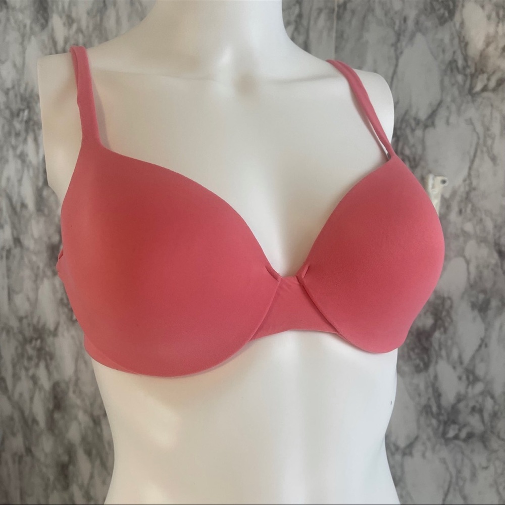 34C Victoria secret Body IPEX coral lined plunge bra underwire push-up